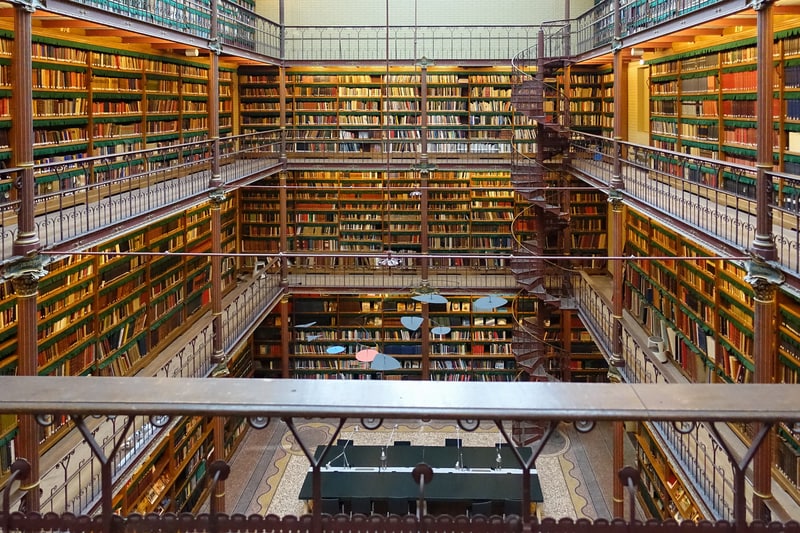 Rijks Müzesi Cuypers Kütüphanesi (The Cuypers Library)