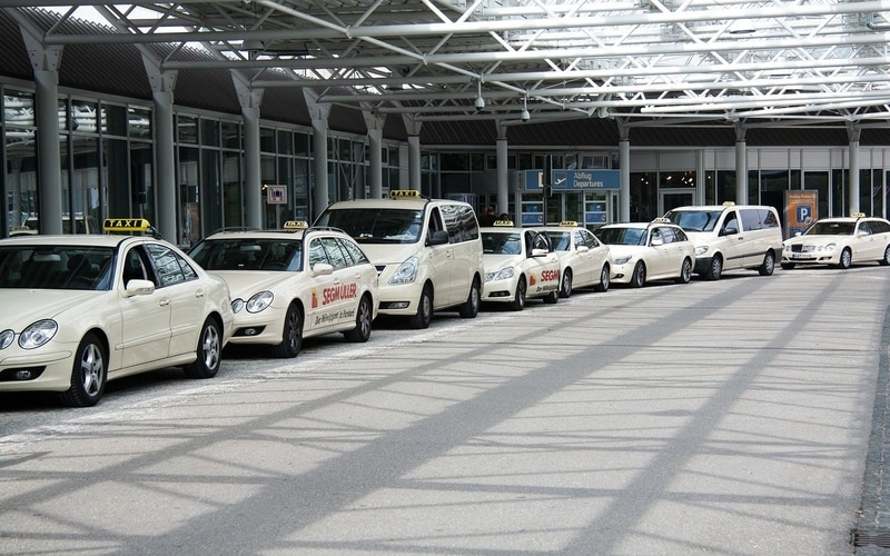 Münih Havaalanı Şehir Merkezi Ulaşım, Taksi