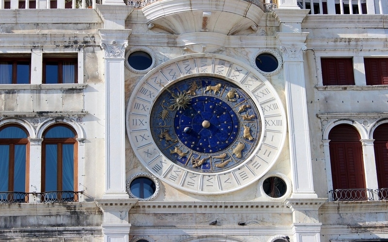 Torre dell'Orologio (Saat Kulesi), Venedik