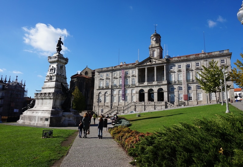 Porto da Görülmesi Gereken Yerler - Bolsa Sarayı