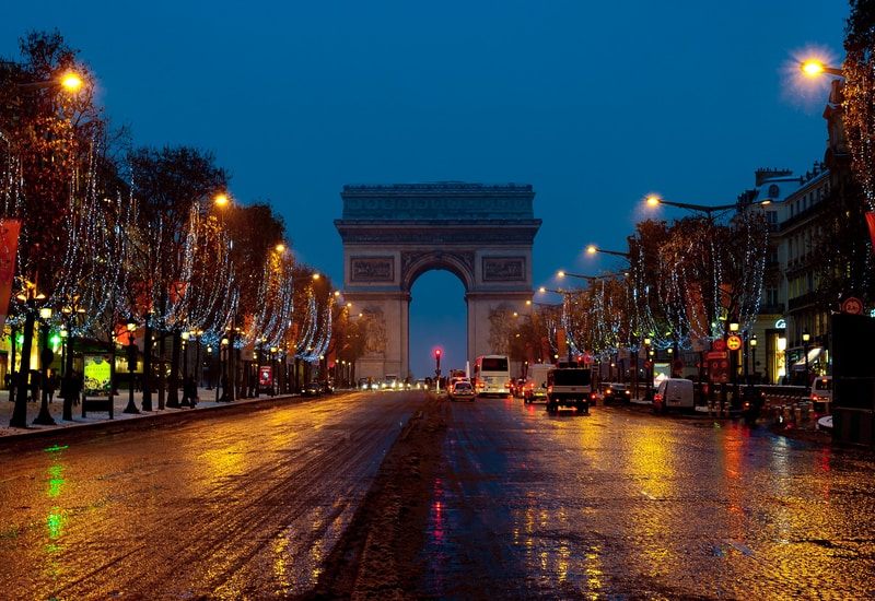 Paris geceleri