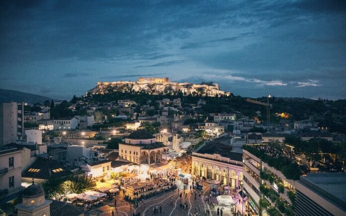 Atina'da Nerede Kalınır ? Blog