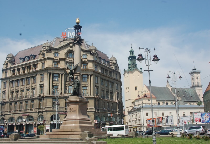 Lviv de kalınacak yerler, Prospekt Svobody