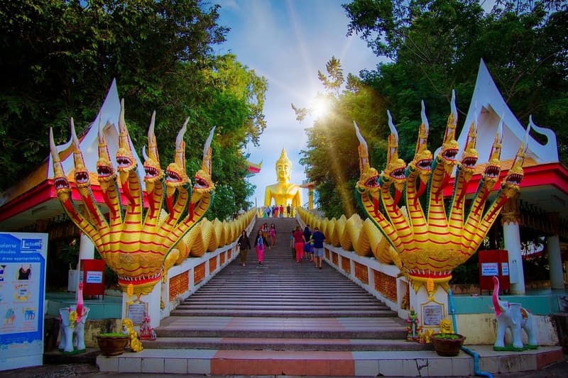 Big Buddha (Wat Phra Khao Yai)