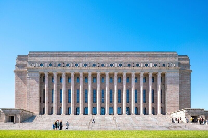 Helsinki Parlamento Binası