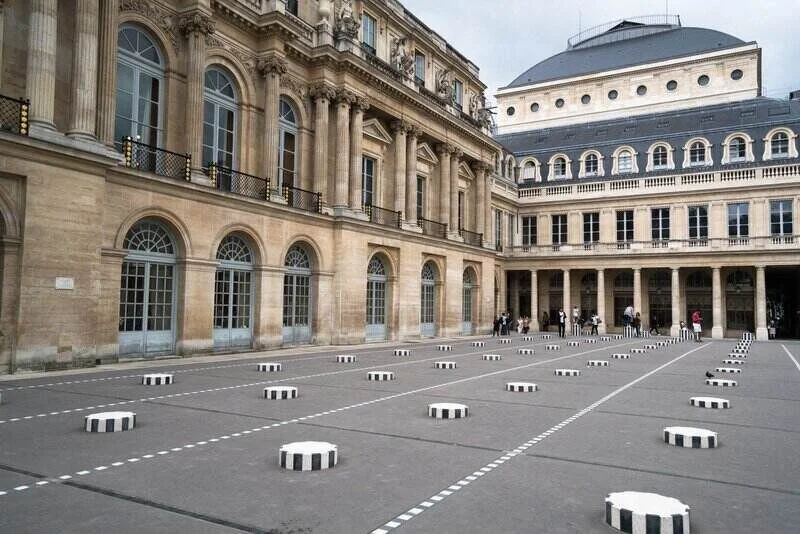 Palais Royal ve Les Deux Plateaux, Paris