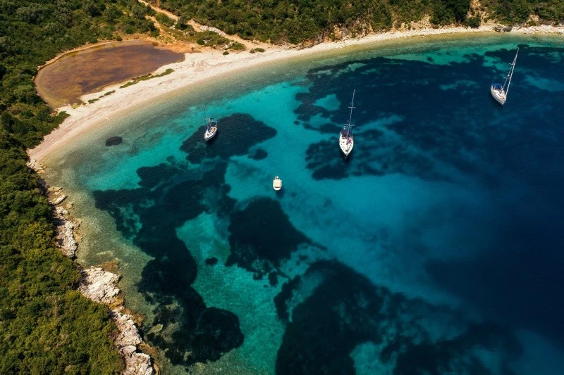 Meganisi Adası, Lefkada