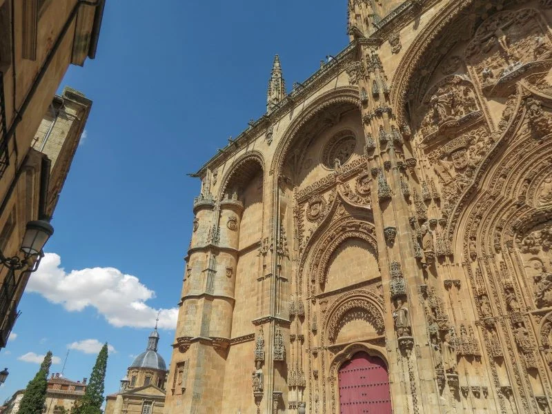 Eski Katedral (Catedral Vieja de Santa Maria de la Sede de Salamanca)