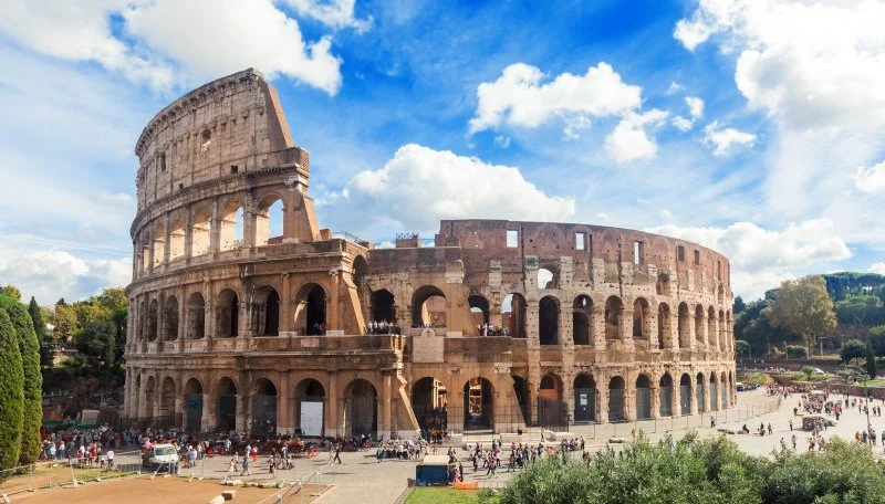Kolezyum, Roma'da hangi bölgede kalınır