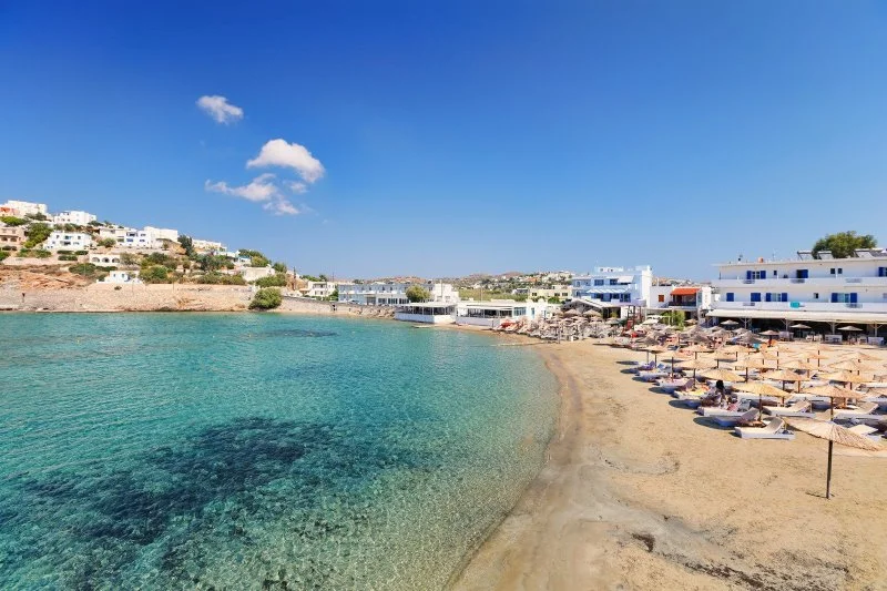 Vari Plajı, Syros