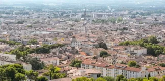 Nimes'te nerede kalınır otel tavsiyeleri